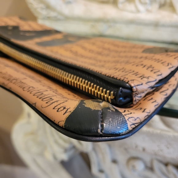 L.A.M.B. Gwen Stefani Trompe L'oeil Script Fold Over Clutch Luxury Designer #576 - Picture 4 of 13